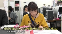หนังโป๊ av ญี่ปุ่น เต็มเรื่องเมื่อสาวน้อยมาทำงานในบริษัทมีแต่หนุ่มหื่นคิดจะเครมสาวฝึกงาน